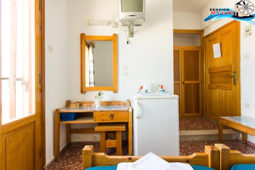 Pension Mylos Ágios Nikolaos Habitación foto